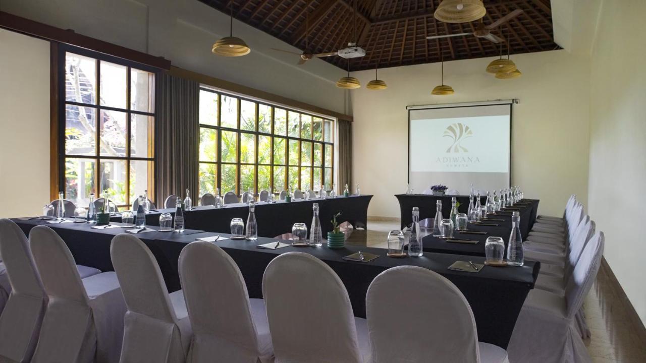 ホテル アディワナ スウェタ【Chse認定】 ウブド エクステリア 写真 Meeting room at the hotel