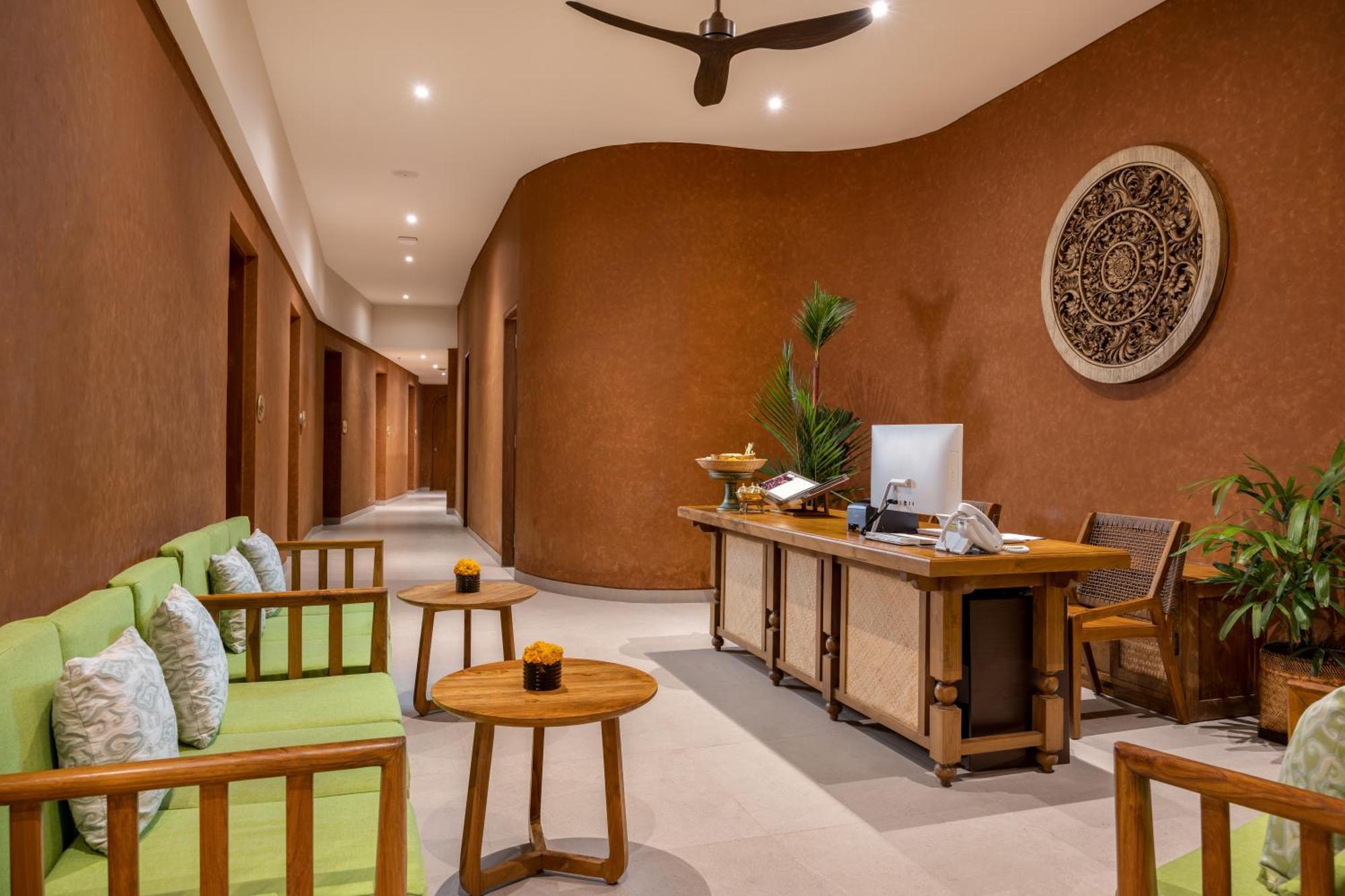 ホテル アディワナ スウェタ【Chse認定】 ウブド エクステリア 写真 Reception at the spa